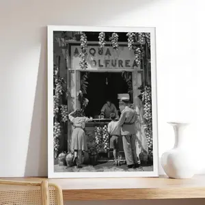 Vintage Naples 1940s Photography_ Italian Lemonade Stand, Retro Italy Decor,vintage, couple，Minimalist Neutral Poster Print, Aesthetic Wall Decor for Bedroom,canvas,posters,wall art.