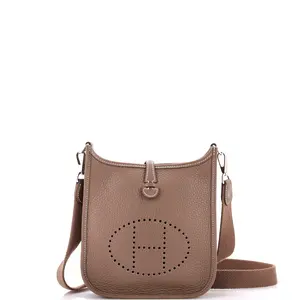 Pre-owned HERMÈS material Messenger Bags Hermes Evelyne Bag Gen III Clemence TPM by Rebag