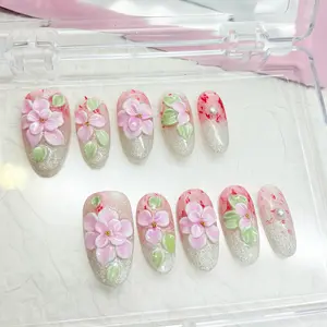Cecilia:Beautiful Handmade Nails Open InLive Crystal Liveroom