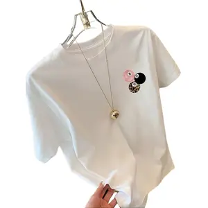 Short-sleeved, round-neck t-shirt with 8-ball billiard print, casual top for summer and spring, women's clothing.