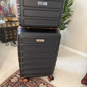 Luggage Sets 4 Piece, Durable Expandable Suitcase with TSA Lock, Hard Shell and Double Spinner Wheels, Perfect for Business Trips, Family Vacations, and Everyday Travel