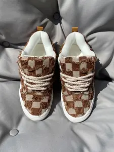 Unisex Low Top Canvas Shoes, Classic Plaid Design, Anti-Slip Wear-Resistant Sole, Casual Fashion Sneakers for All Seasons