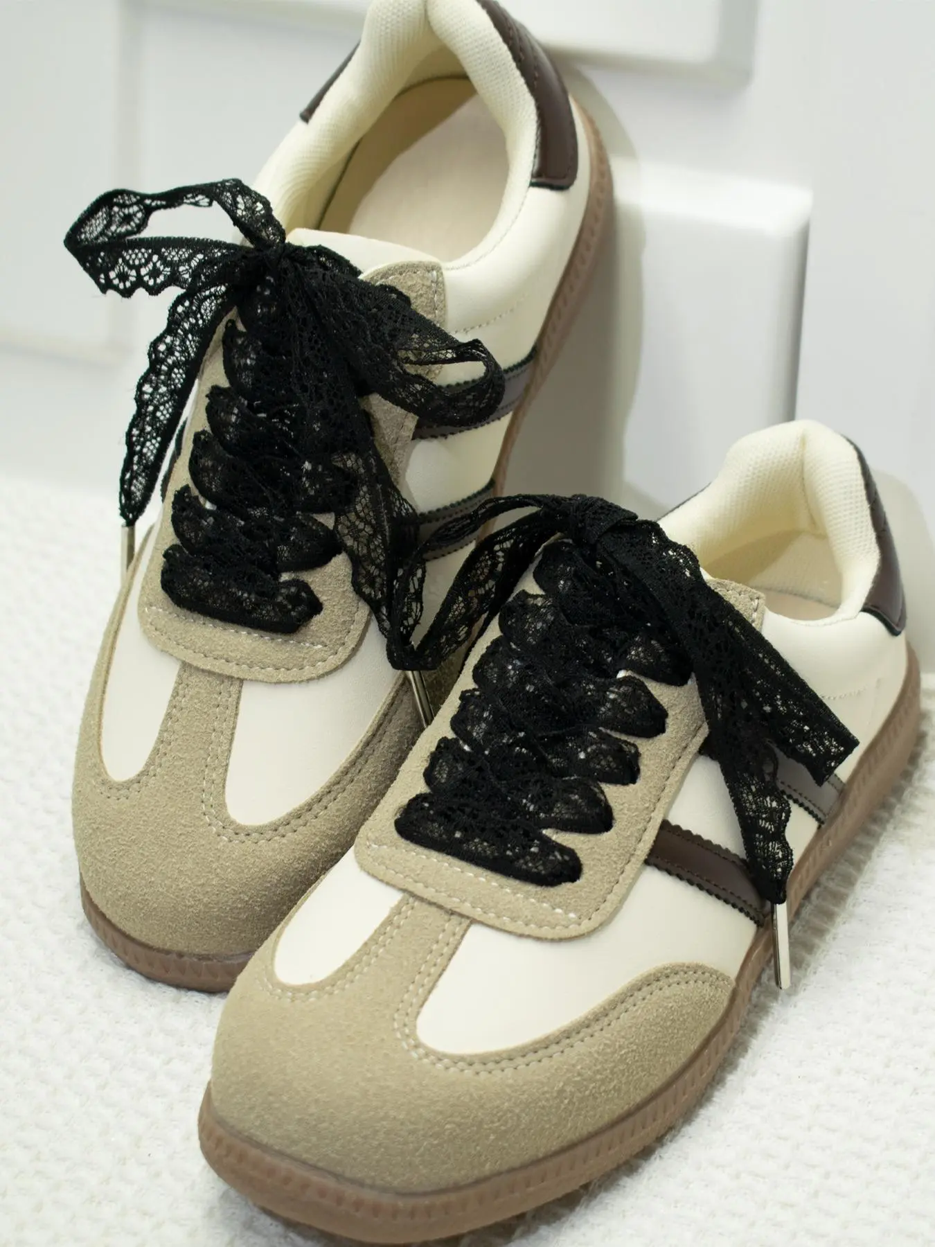 Lace Shoelaces, Contrasting Laces, White and Black Cute Casual Flat Shoes Accessories for Women's Sneakers, Fashionable Shoes Accessories for Daily Wear