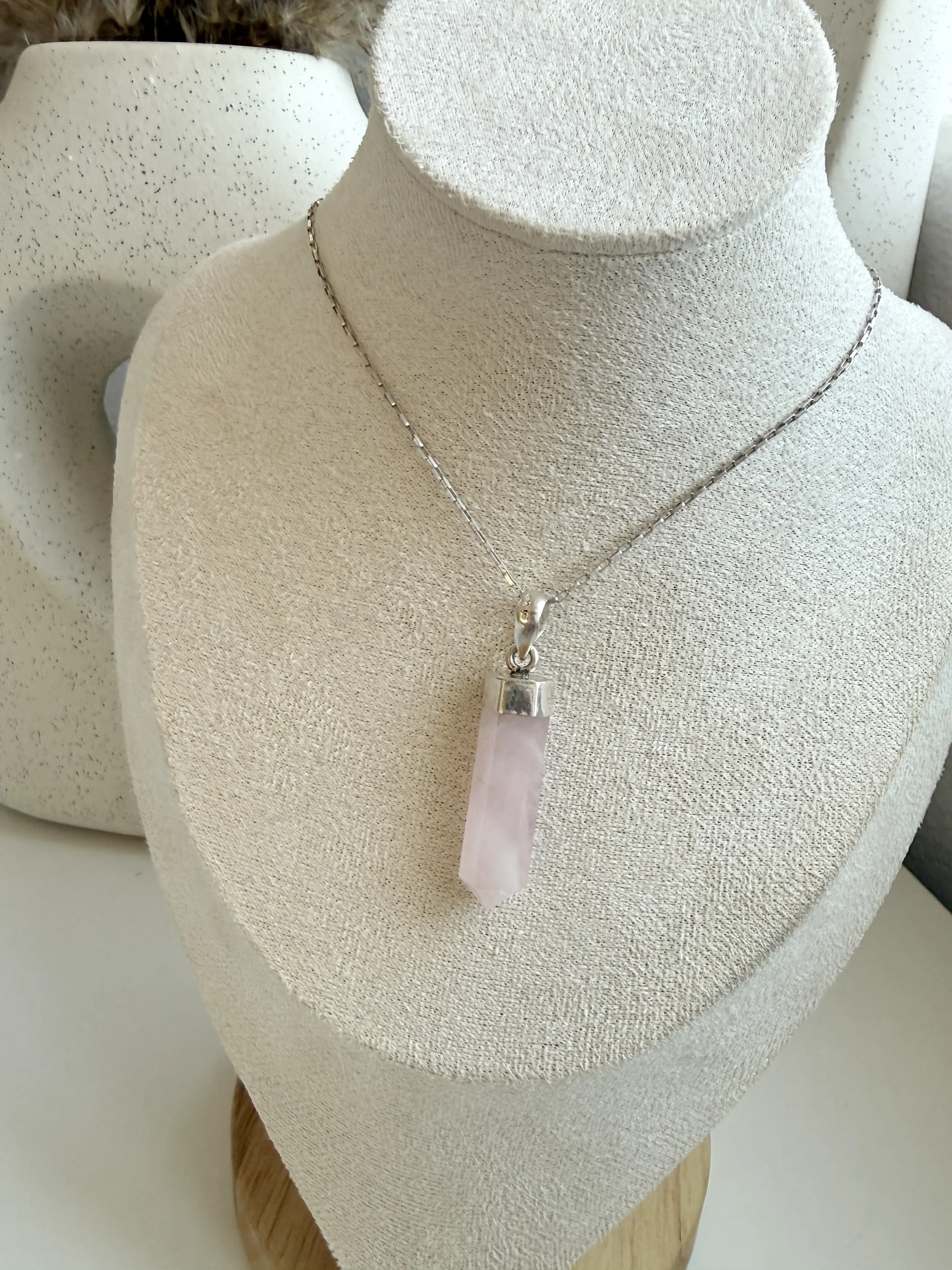 925 Sterlin Silver Rose Quartz Necklace