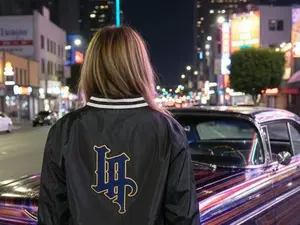 Tio's lightweight bomber jacket