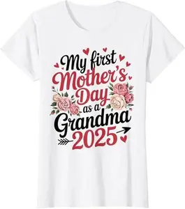 Cute My First Mother’s Day as a Grandma 2025 Floral Heart T-Shirt