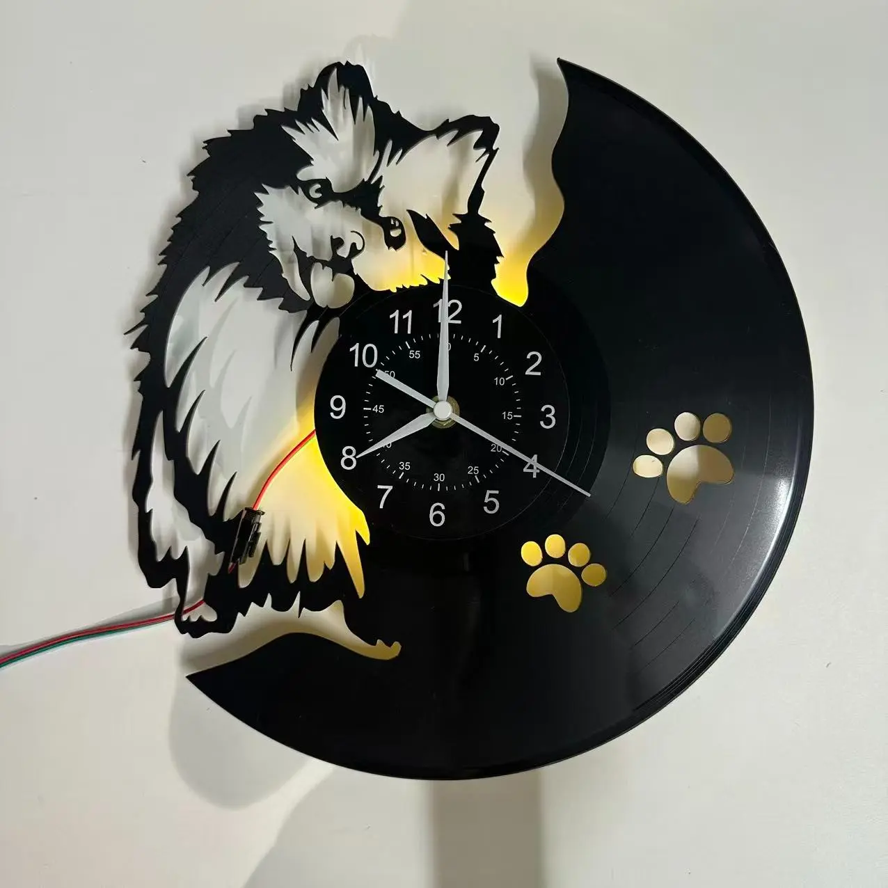Vintage Puppy Vinyl Record Wall Clock, LED Colorful Clock with Remote, Paw Print Design, Pet Wall Decor, Ideal Gift for Cat Lovers