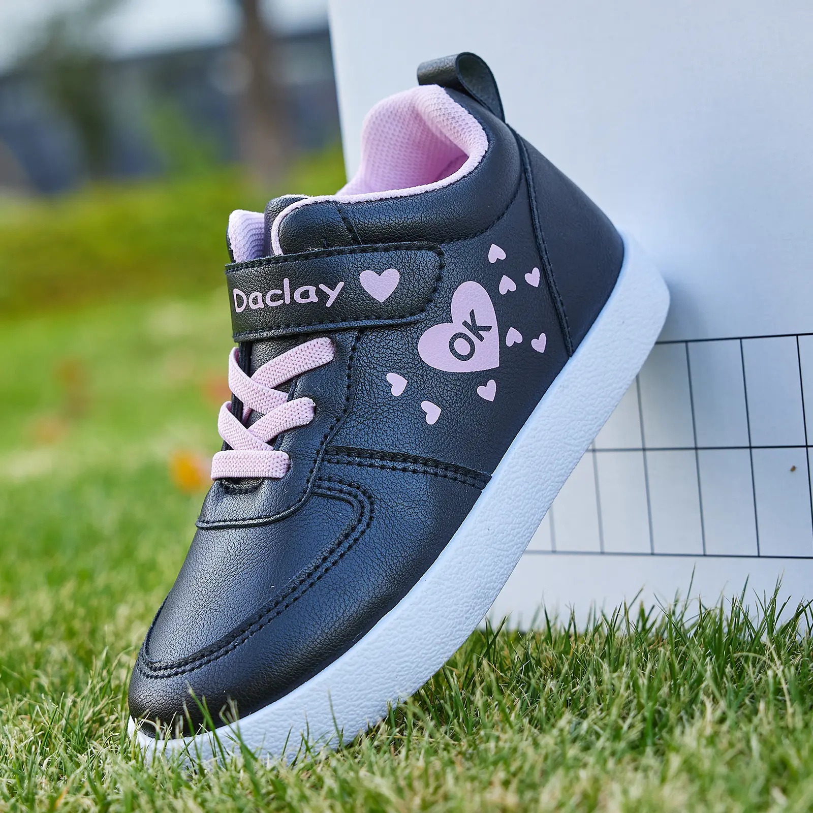 Kids' running shoes, breathable sports shoes, girls' and boys' tennis shoes, casual sports shoe Outdoor Sneakers