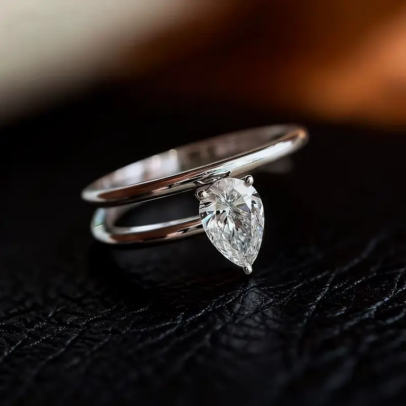 Exquisite 18K 925 Sterling Silver 1CT Pear Cut Moissanite Solitaire Ring (5-9)