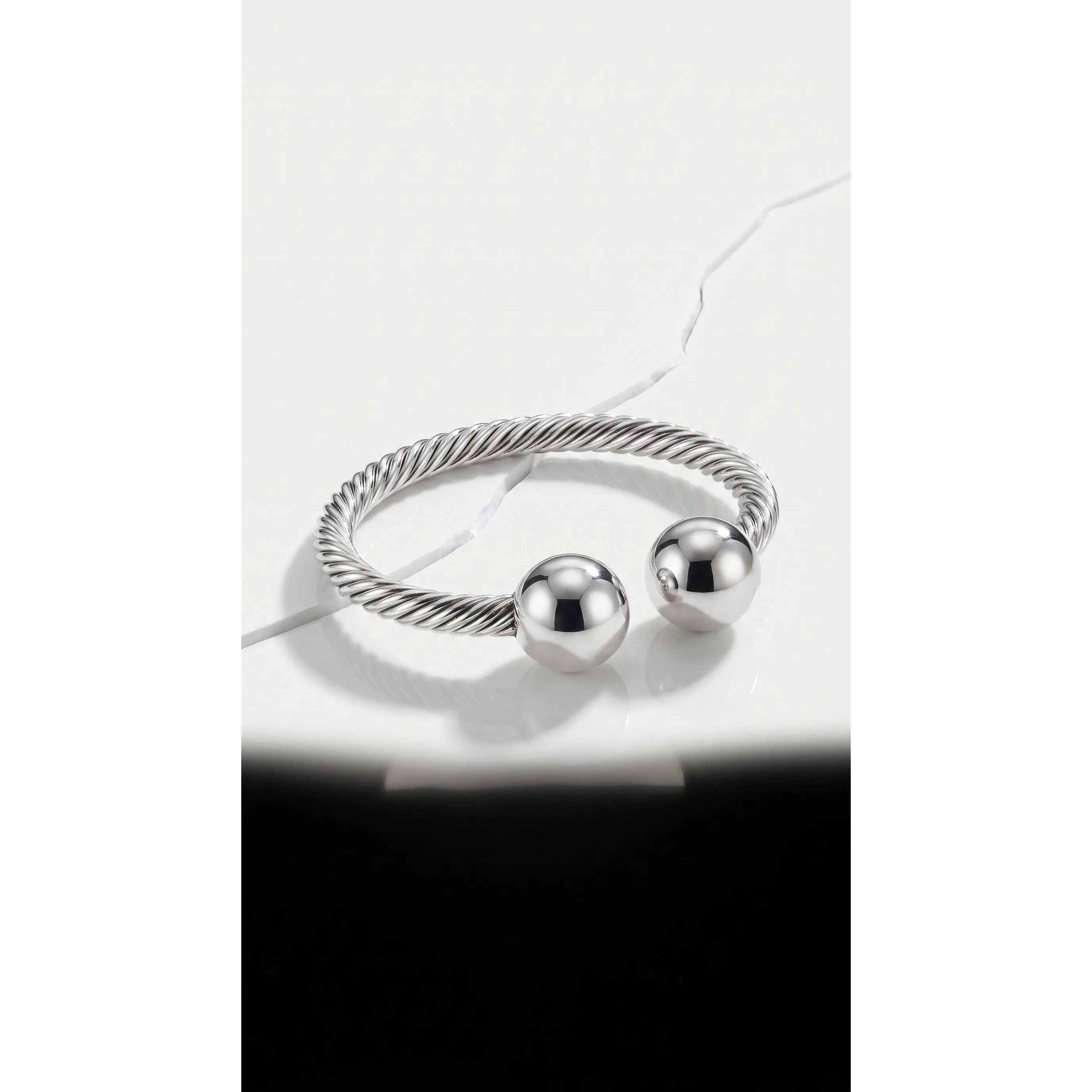 Cable Ball End Bangle