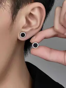 Trendy Hip-Hop Magnetic Ear Cuff with Zirconia Stones, No Piercing Needed, Unisex Fashion Jewelry for Parties & Daily Wear, Magnetic Stud Earrings