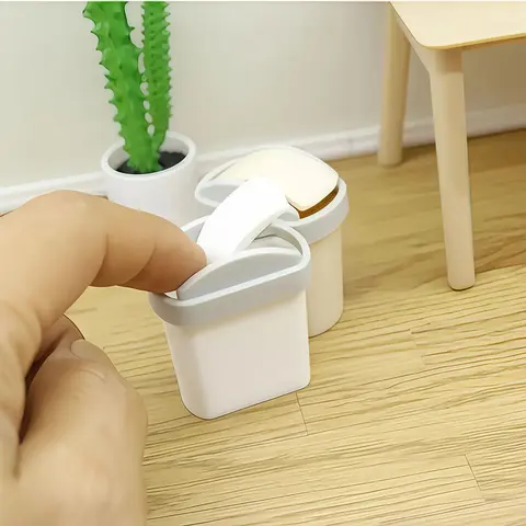 1pc Miniature Swing Lid Trash Can, Plastic Dollhouse Garbage Bin Model, Mini Home Decor Accessory, Dollhouse Accessories, Doll Accessories Gift
