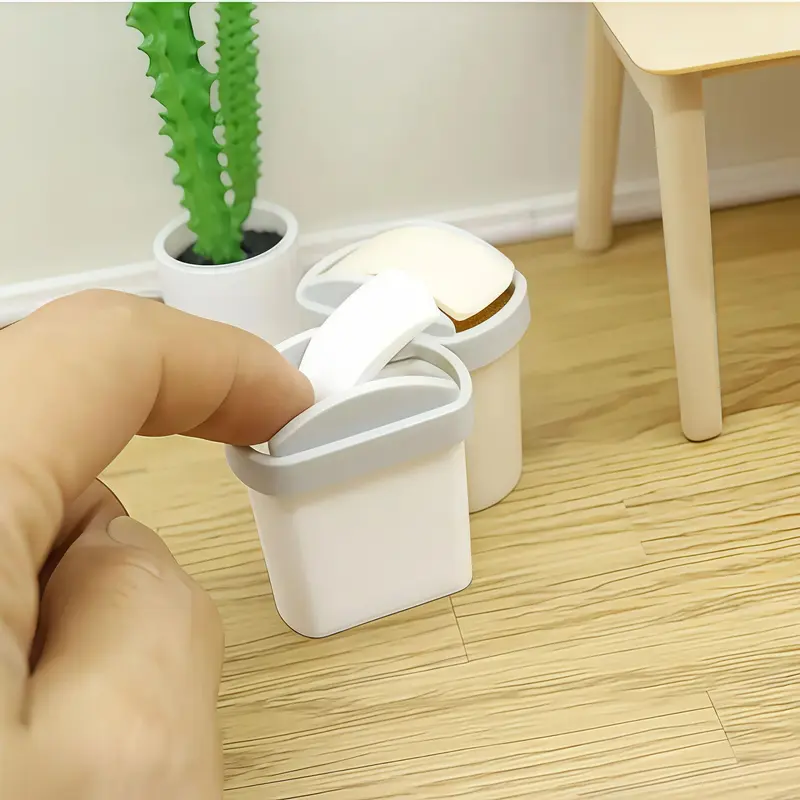 1pc Miniature Swing Lid Trash Can, Plastic Dollhouse Garbage Bin Model, Mini Home Decor Accessory, Dollhouse Accessories, Doll Accessories Gift