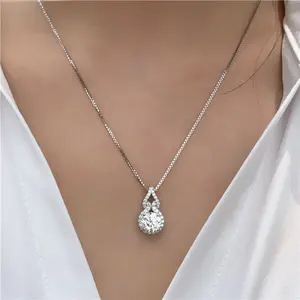 Synthetic Moissanite Gourd Pendant Necklace For Women, Classic Round Cut Four Prong Setting Sparkly Choker, Minimalist Daily Fashion Jewelry Gift