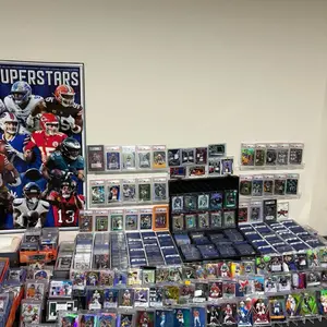 1 single football card.shown on screen.