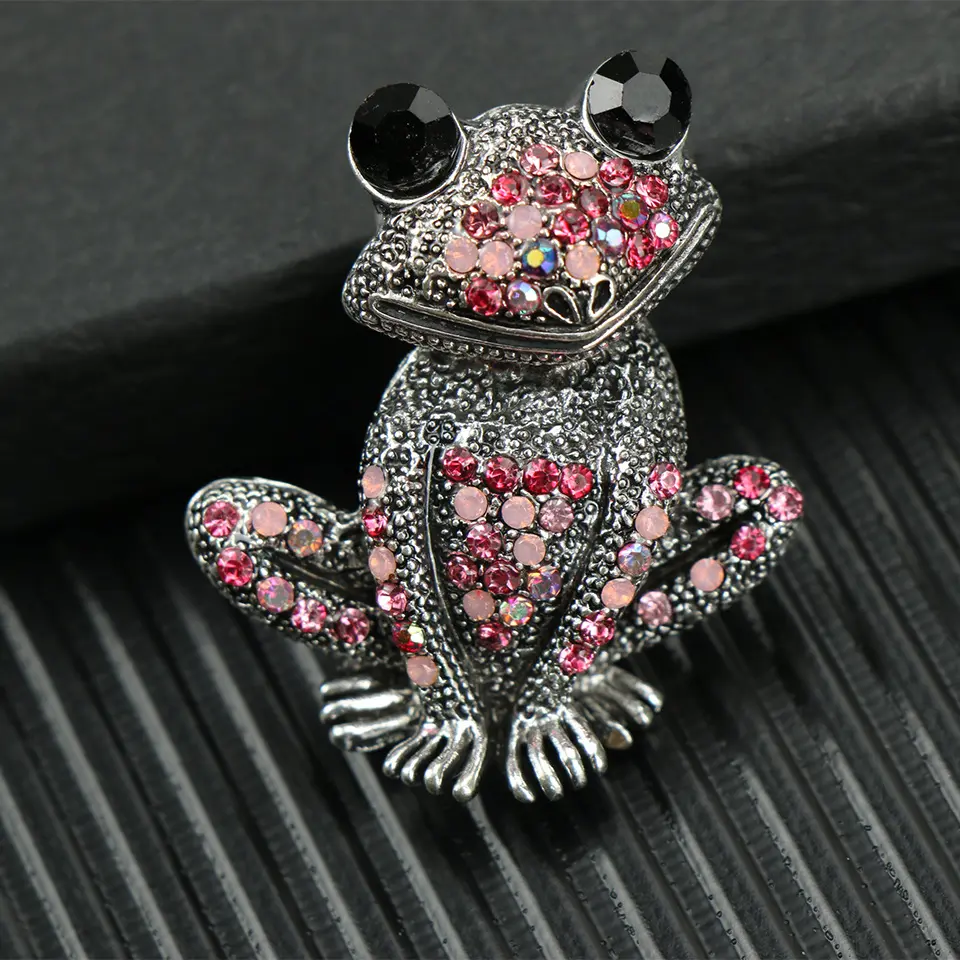 Cute retro frog Animal brooch