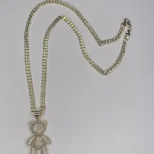 Cadena cubana 22” con dije Oso Female Causal Gold Plated