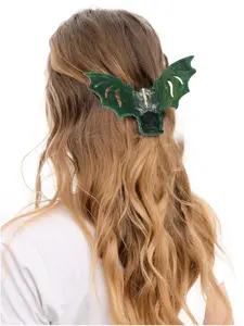 4Pcs Gothic Black Bat Hair Barrettes, Dark Aesthetic Halloween Claw Clips Spooky Hairpin for Cosplay Accessories