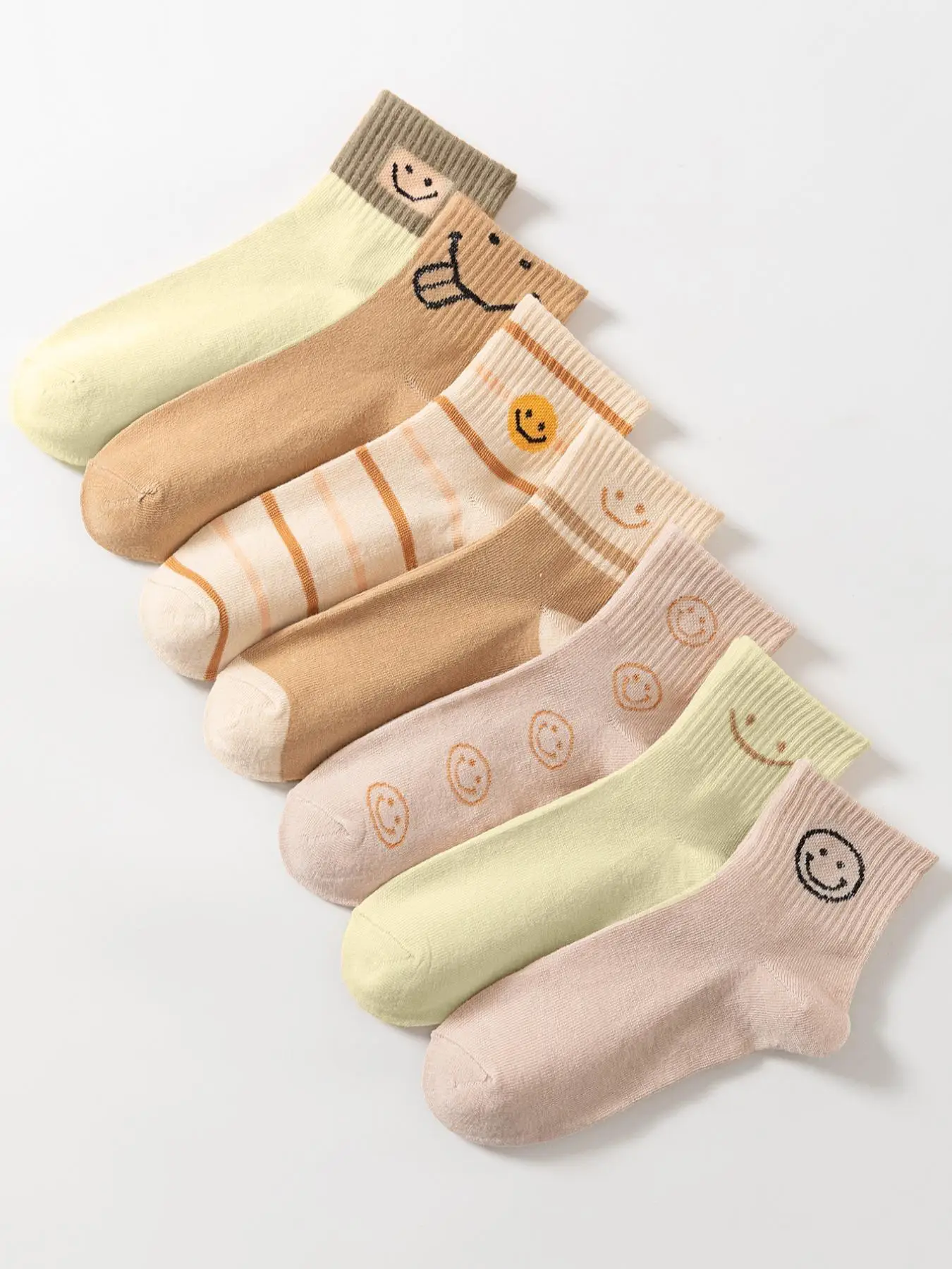 Women's Cartoon Smile Face Print Crew Socks, Cute Comfy Breathable Socks for All Seasons, Mid-calf Socks for Daily Wear