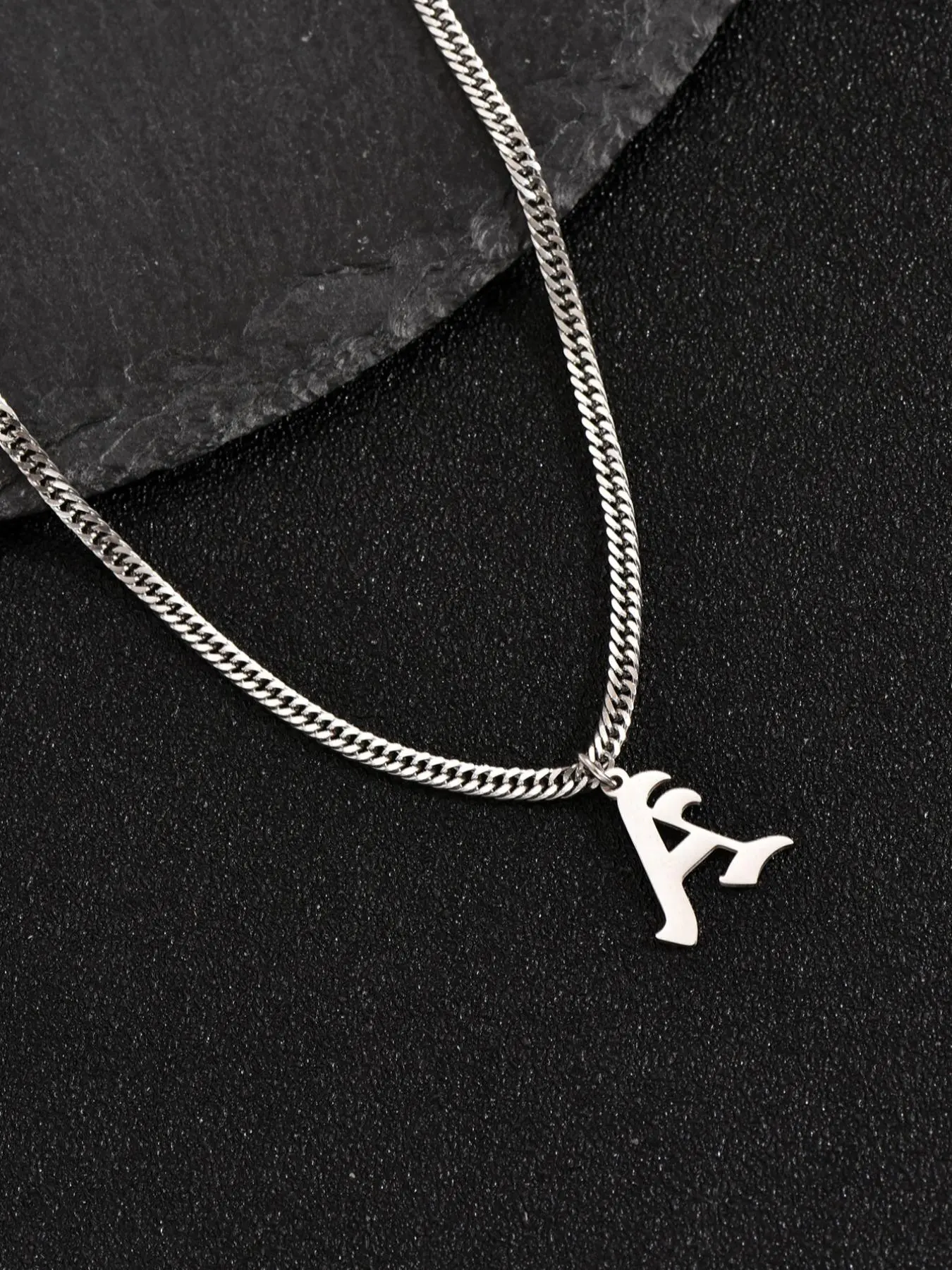 Men's Street Trend 26 Letter Design Pendant Necklace, Cuban Link Chain, Trendy All-match Pendant Mexican Stainless Steel Necklaces, Fashionable Jewelry As Birthday Gift for Friends, Casual Trendy Jewelry, Alphabet Letter Necklace