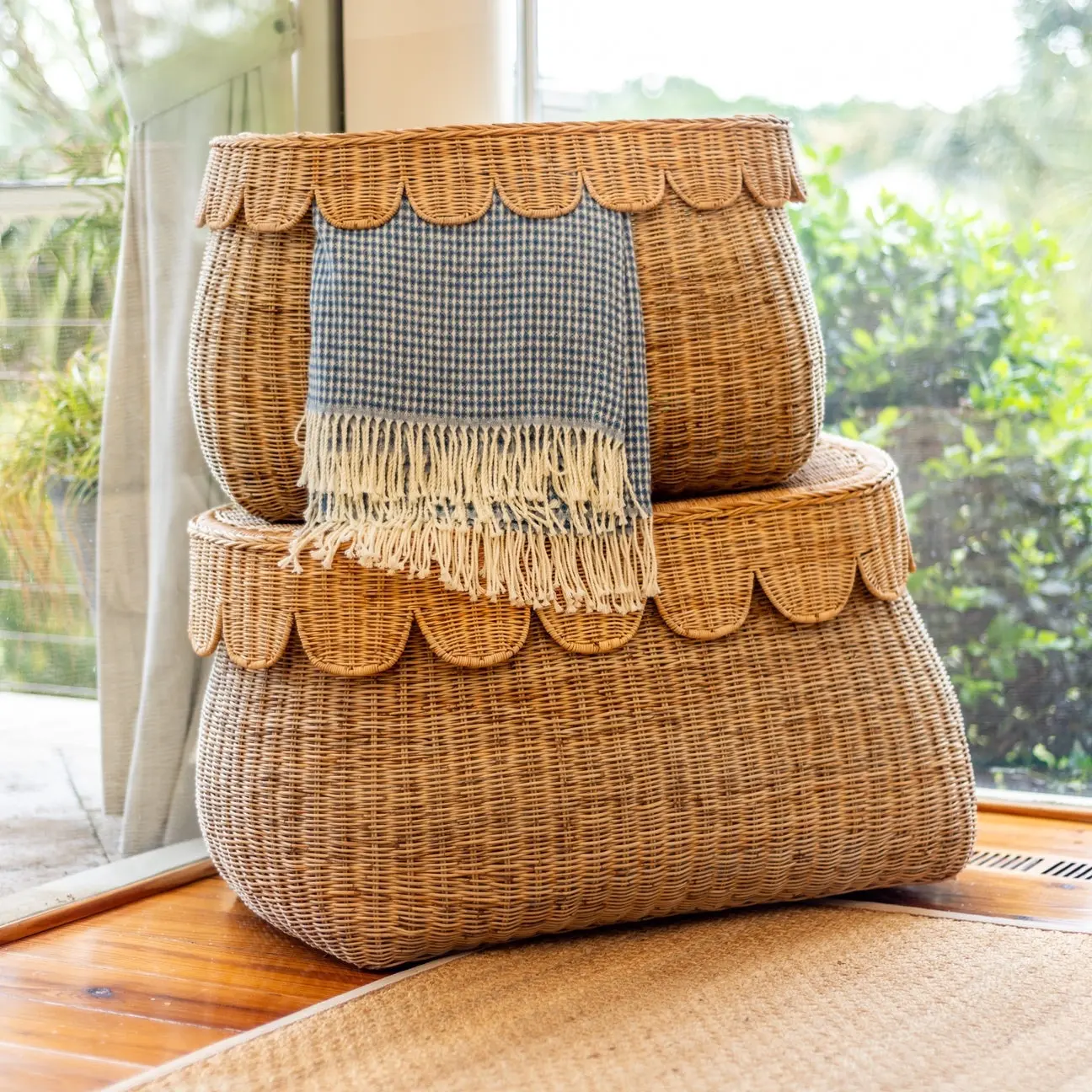Scalloped Rattan Basket - Medium