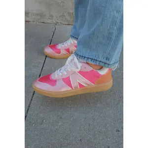 Vesta Multi Pink Sneakers