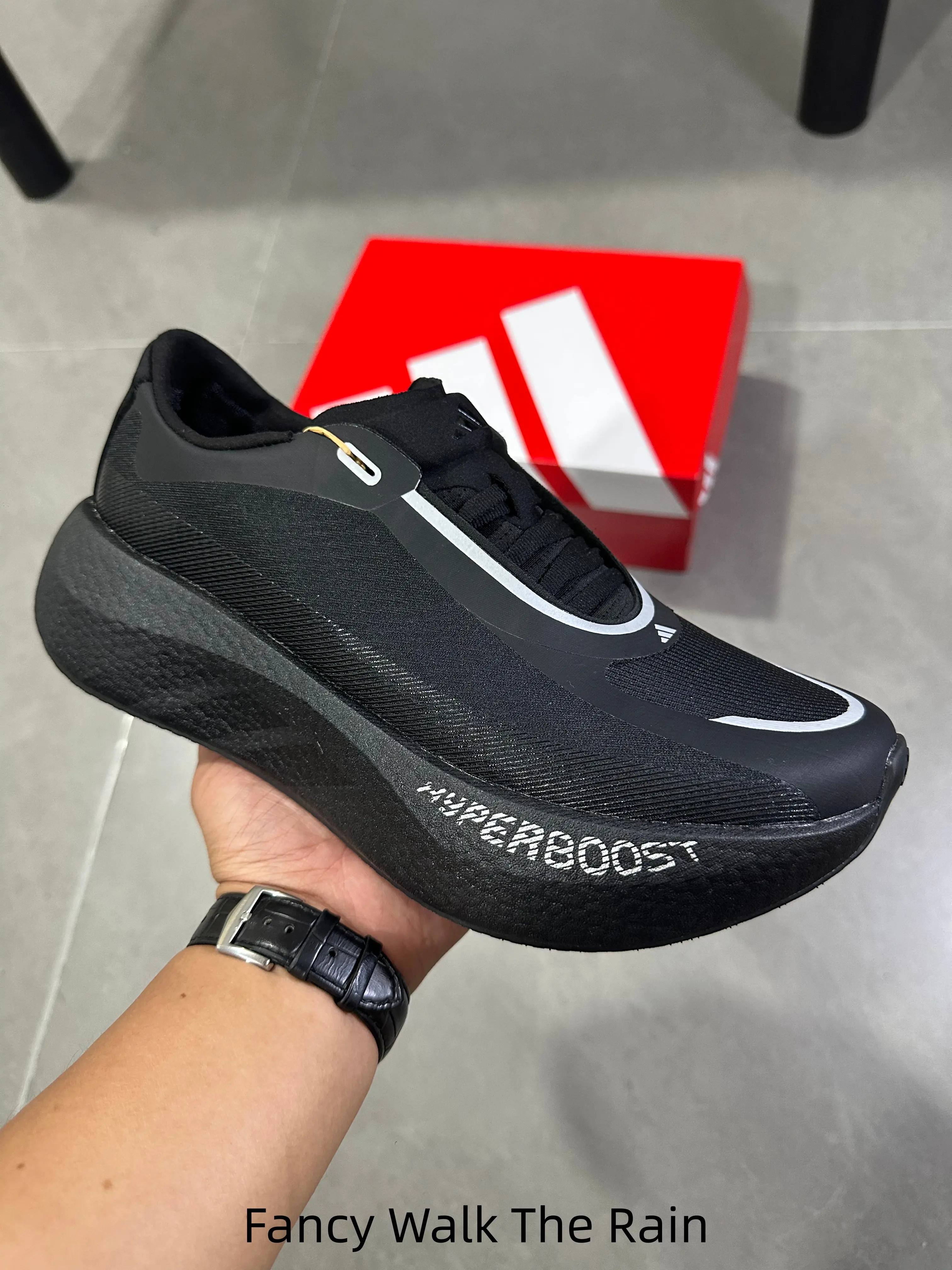 Solid Black Silver Accent Streamlined Athletic Sneakers, Ultra Light Breathable Mesh Fabric, Shock Absorbing Cushion Outsole, Unisex Professional Racing Training Running Shoes For Outdoor Sports