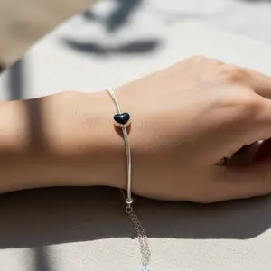 Elegant Heart Design Silver Color Bracelet with Delicate Chain for Women