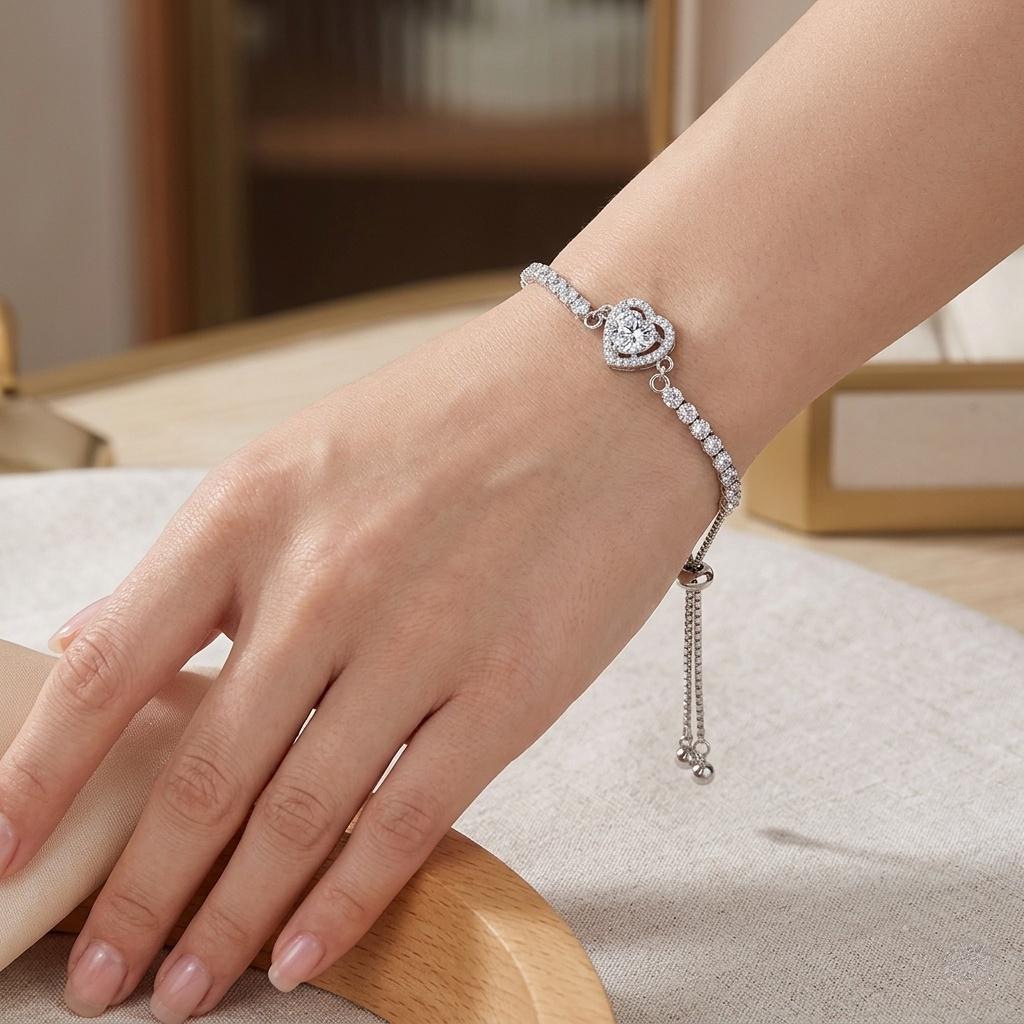 PERITIME Cuban Link Heart Bracelet – A sparkling, tarnish-resistant, silver-plated bracelet featuring an adjustable sliding clasp design; suitable for all seasons and perfect as a birthday or Mother's Day gift.