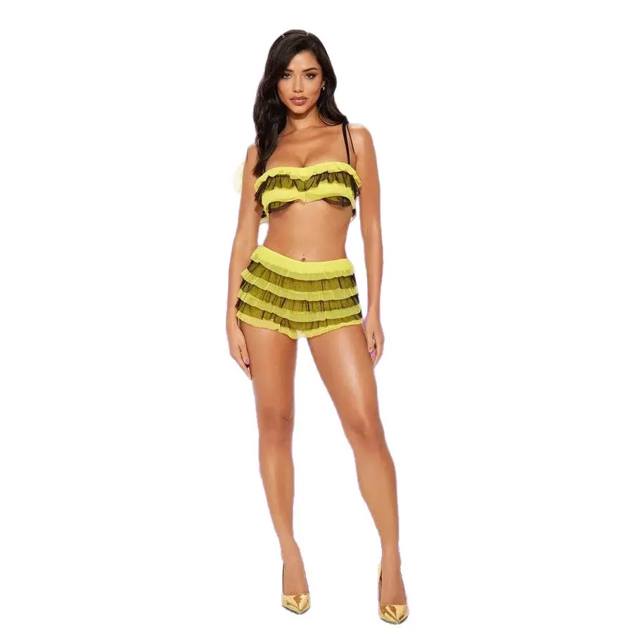 Women's S-XL Bee Cosplay Costume, 2-Piece Striped Woven Set with Wings for Halloween Trick or Treat, Watch Party, Party Wear