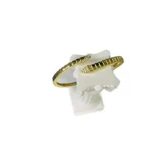 Serpentine Bangle with Open Spring Closure for Elegant Everyday Wear
