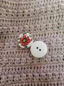 20mm flower painted button