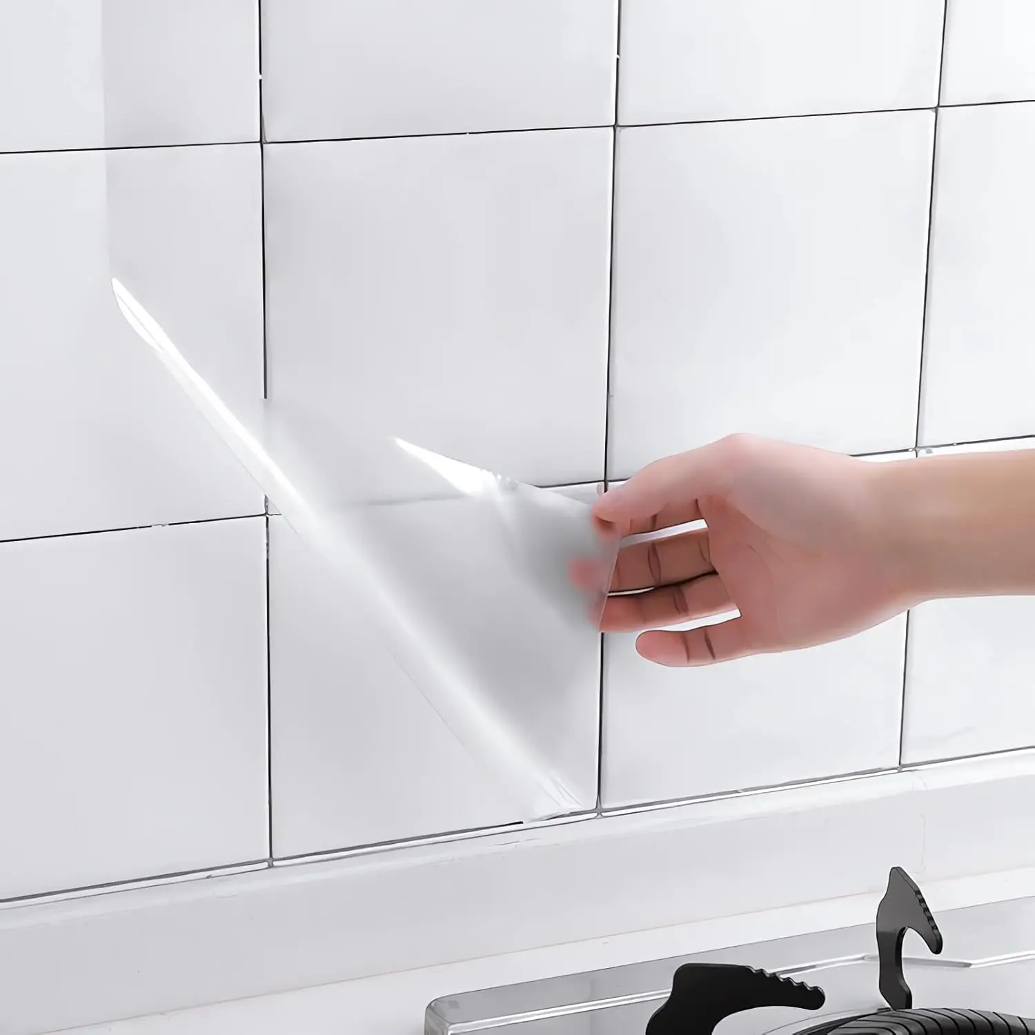 Clear Contact Paper Roll 17.7'' x 118'' Glossy Self-Adhesive Removable Protective Transparent Film Liners for Drawers Shelves Kitchen Cabinets Desks Fridge