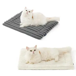 Soft Square Pet Bed, Plush Square Cat Mat with Washable Anti-Slip Bottom, No Electricity Self Heating Crate Pad for Indoor & Outdoor, Comfortable Square Pet Mat for Small Medium Dogs Cats, Pet Supplies Bedding