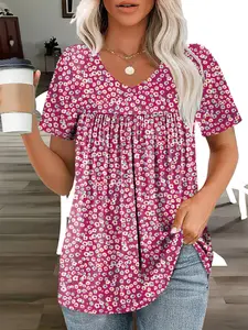 Plus Size Women's V Neck Daisy Floral Print Short Sleeve Top, Front Pleated Loose Fit Summer Shirt, Comfortable and Stylish
