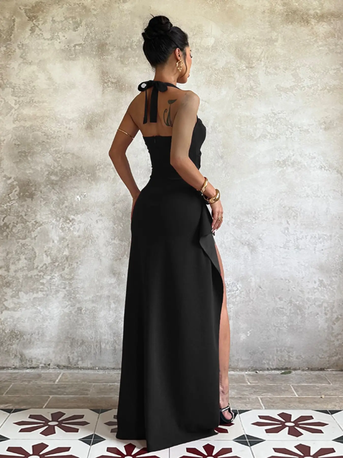 Women's Halter Backless Dress, Show-Chest Design, Split Hem Slit Flounce Skirt, Elegant Formal Party Wear, Summer Fashion - TikTok Shop Women's Halter Backless Dress, Show-Chest Design, Split Hem Slit Flounce Skirt, Elegant Formal Party Wear, Summer Fashion - TikTok Shop