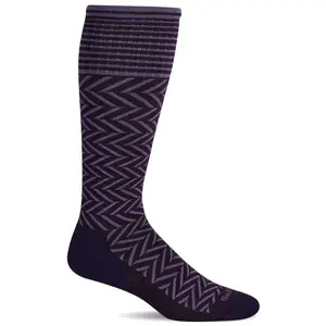 Sockwell Women’s  Chevron | Moderate Graduated Compression Socks - Blackberry