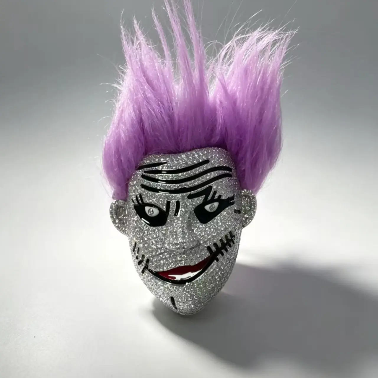 8067 Purple Hair Joker moiss Pendant Iced Horror Style Hip Hop Bling Unique Accessory for Hip Hop Enthusiasts Eye Catching Design