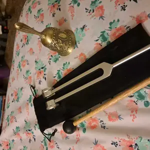 128 Hz Tuning Fork, Portable Tuning Fork with Storage Bag, Professional Musical Instrument for Home, School and Office Use