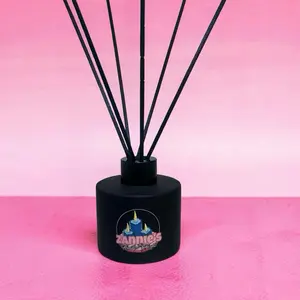 Pink Melon - Diffuser Starter Kit (4oz/114g vessel, 3oz/85g fragrance oil, and reeds)