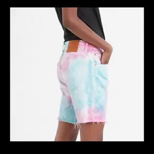 PRIDE 501 '93 CUT-OFF 7 IN. SHORTS