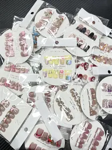 Raven(6235)gc.$40 get 20 sets