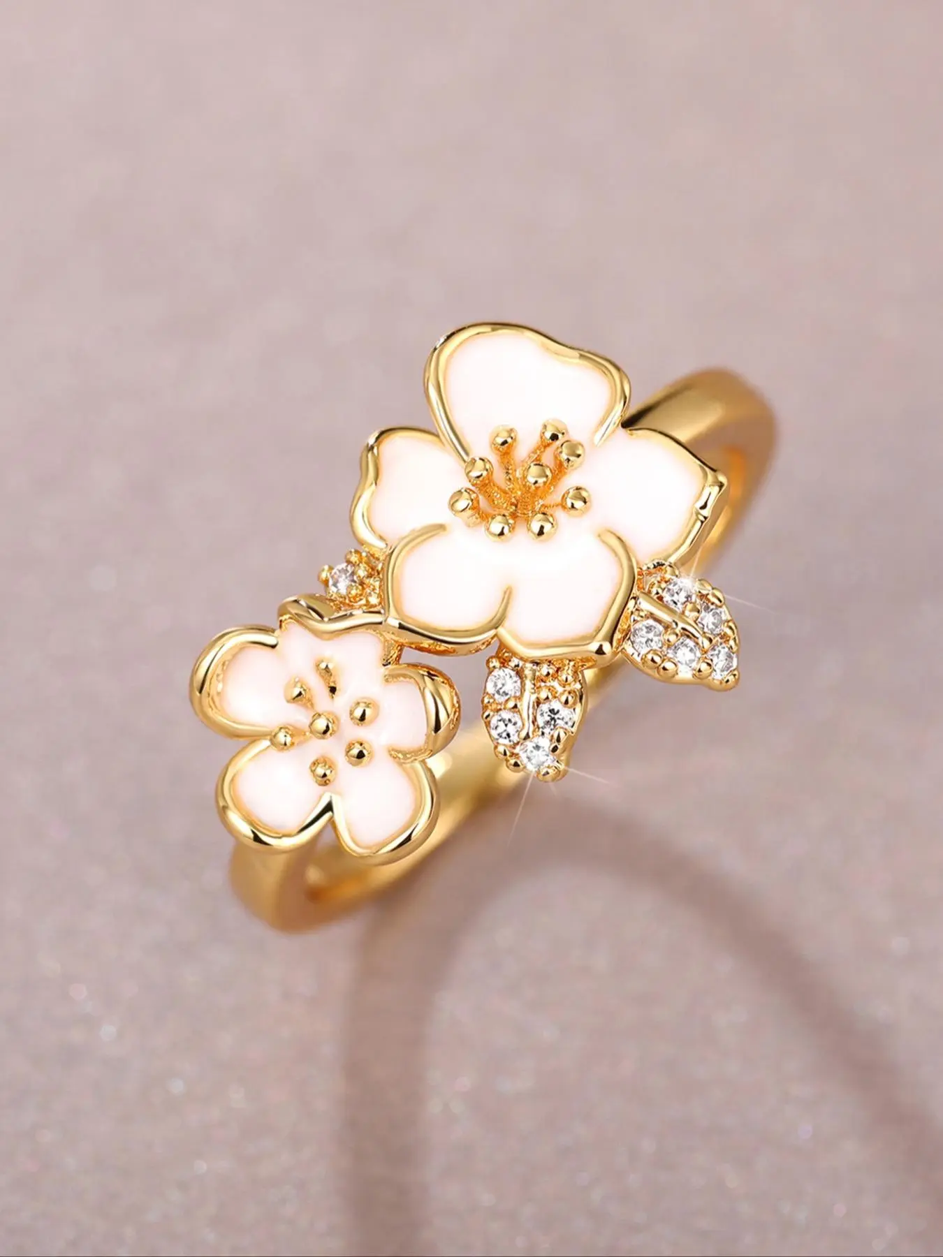 Flower Design Rhinestone Decorated Ring, Metal Rings, Copper Statement Ring, Exquisite Fashion Copper Rings Jewelry, Casual All-match Accessories for Party, Daily Clothing Decoration, Holiday Gifts