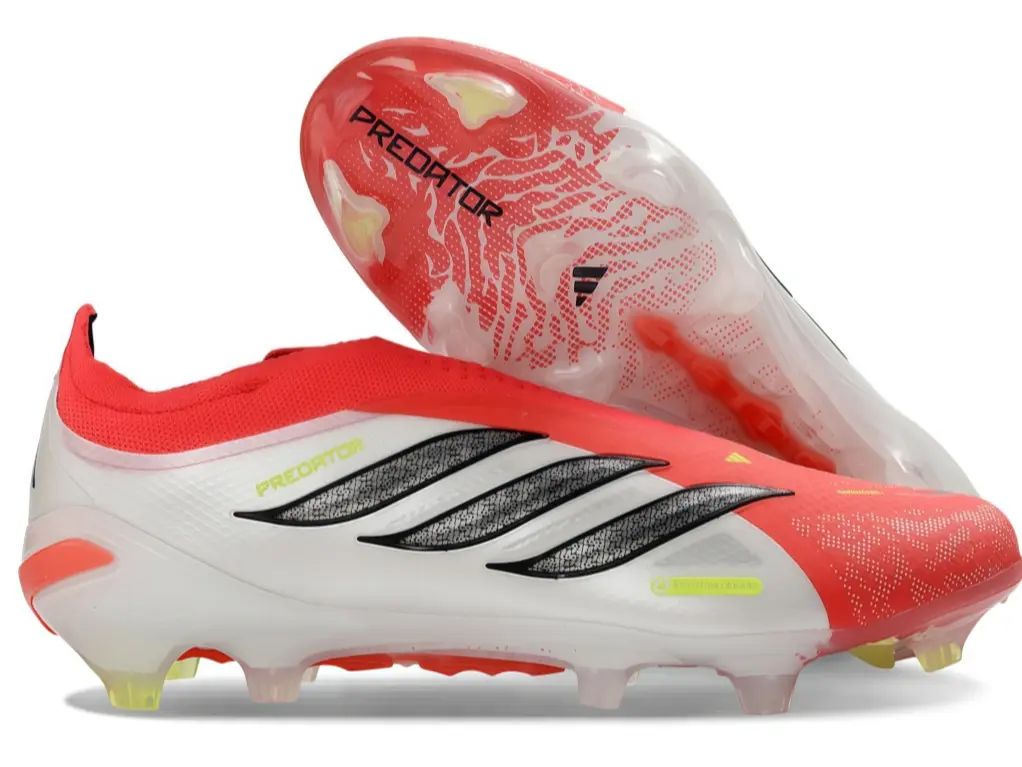 Lightweight Low Cut Football Boots Fit Natural Grass Games, Club Training & Daily City Commute