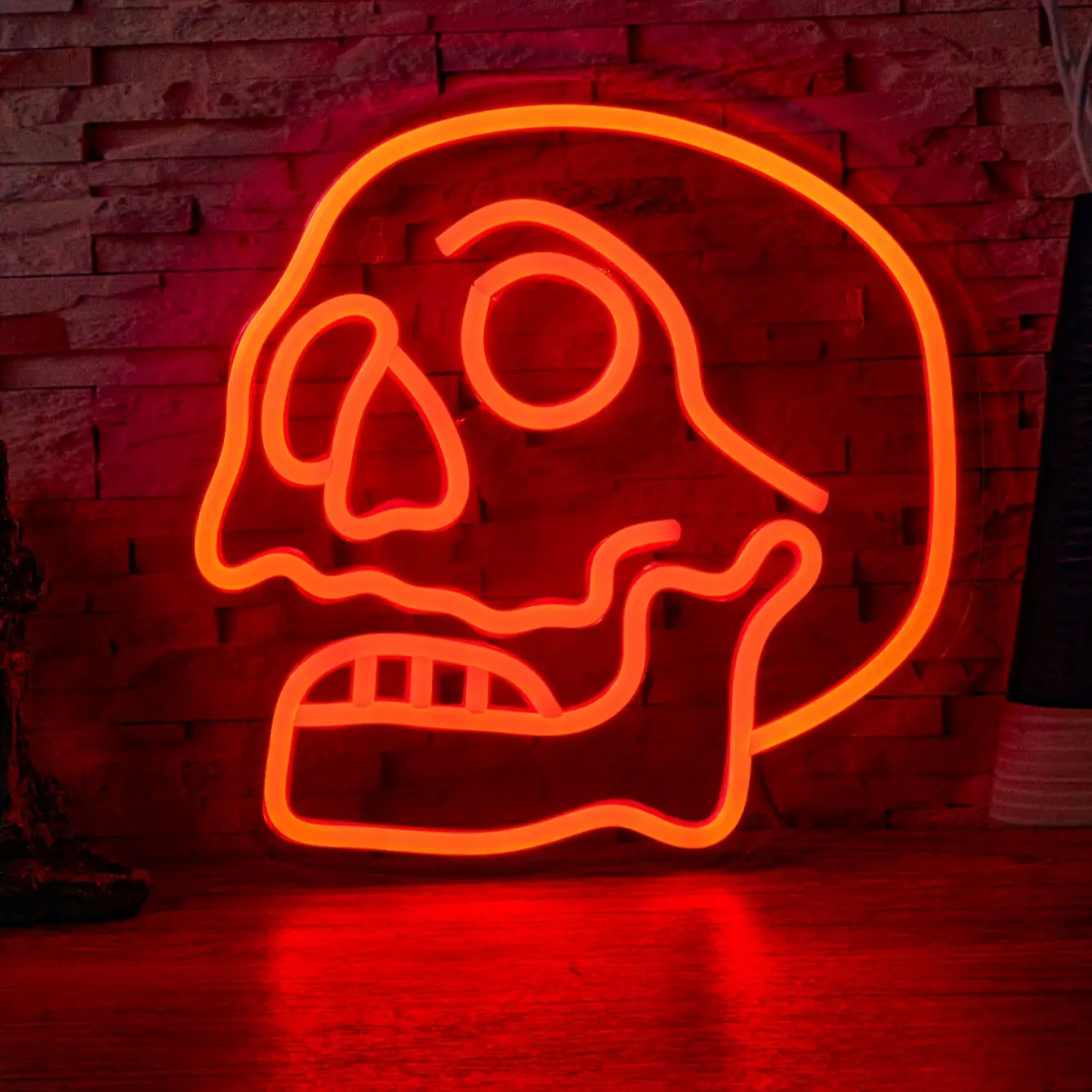1PC Acrylic Skull LED Neon Sign Atmosphere Light, Cool USB-Powered Neon Light for Indoor Garage Gaming Zone, Halloween Decor Great Gift Idea (Home & Festive Party Supplies)