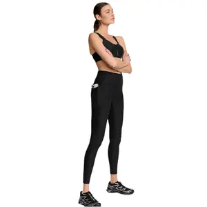 Victoria’s Secret Flow-on-Point High-Rise Leggings, interior pocket, and two exterior pockets
