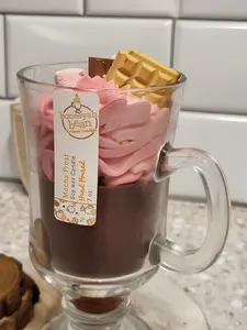 Mocha Frost – Peppermint Coffee Scented Candle with Whipped Wax and Decorative Soy Wax