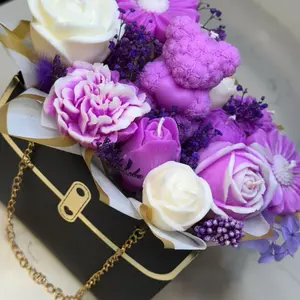 Ramo de Velas Florales Hechas a Mano