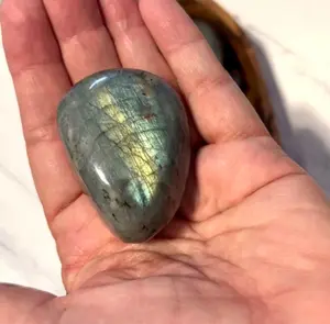 Labradorite Palm Stone • Flashy Crystal for Protection & Intuition • Worry Stone • Pocket Crystal • Third Eye Chakra Healing Gift jewellery store high vibe crystals