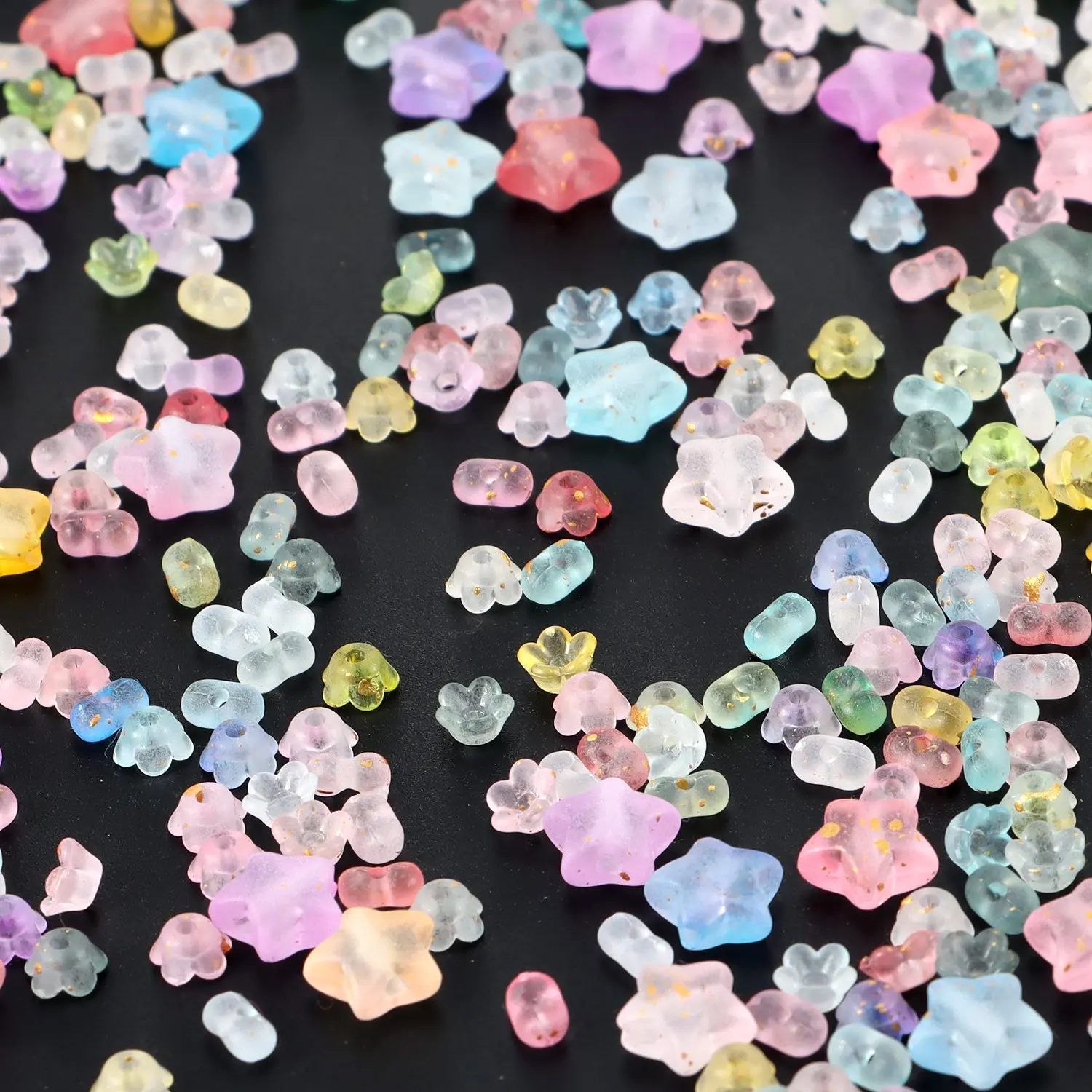 200pcs Random Mixed Color Gold Leaf Bell Flower and Peanut Acrylic Bead Assortment, Beaded Set, DIY Galaxy Beads Handmade Jewelry Making Supplies, Beads for Bracelets, Bracelets Necklaces Keychains